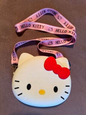 Hello Kitty White Face Bag with Pink Strap and Red Bow